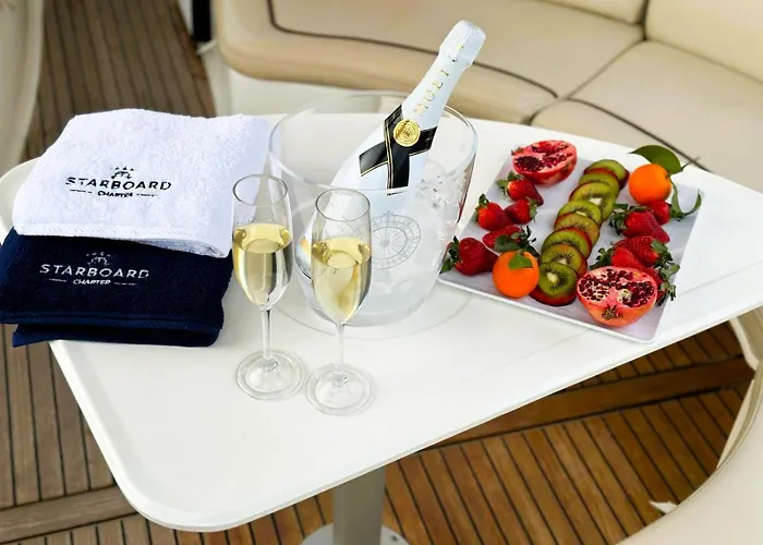 Starboard Charter Botel